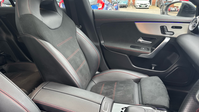 Mercedes-Benz CLA 250e AMG Line Premium + Night Ed 4dr Tip Auto Saloon